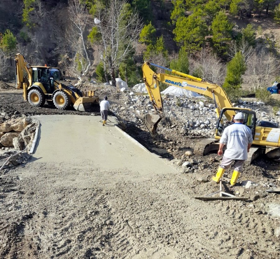 Kırkkavak’ta Tarım Alanlarına Ulaşım Kolaylaştı