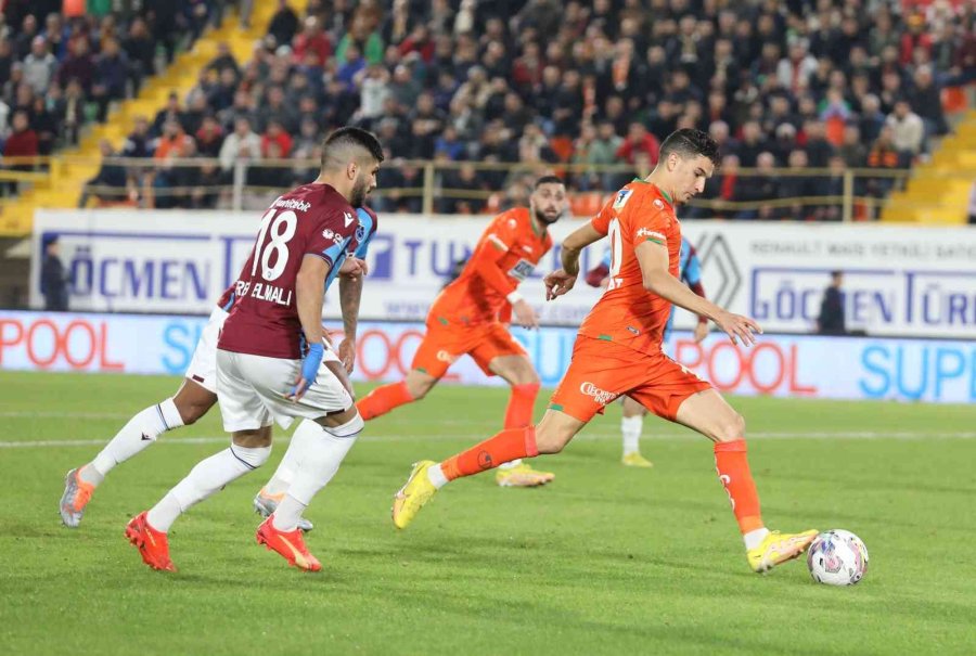 Spor Toto Süper Lig: Alanyaspor: 5 - Trabzonspor: 0 (maç Sonucu)