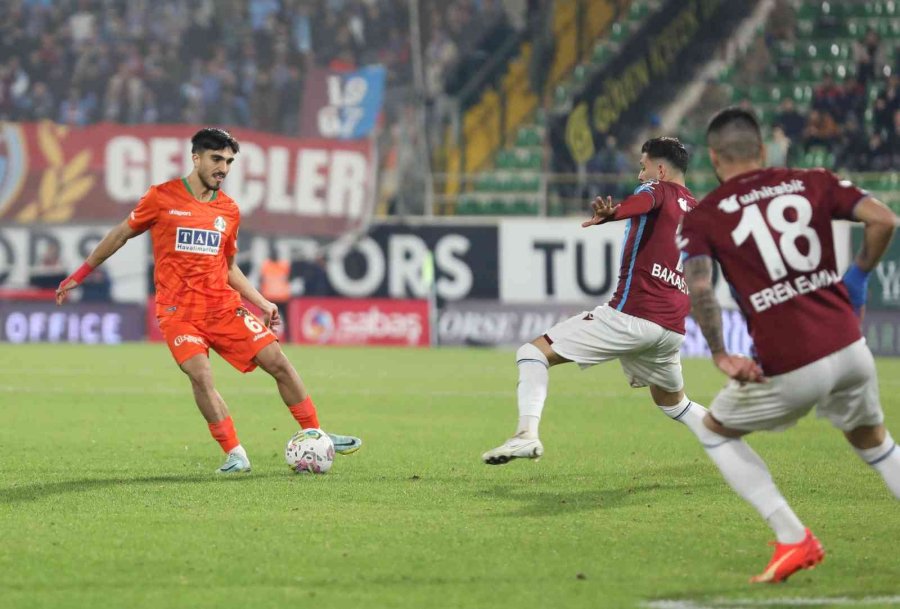 Spor Toto Süper Lig: Alanyaspor: 5 - Trabzonspor: 0 (maç Sonucu)