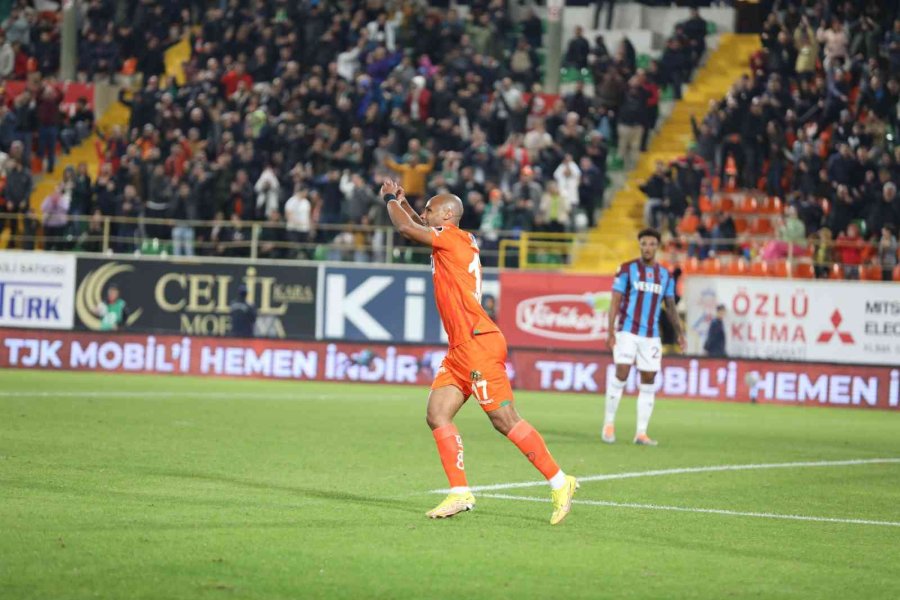 Spor Toto Süper Lig: Alanyaspor: 5 - Trabzonspor: 0 (maç Sonucu)