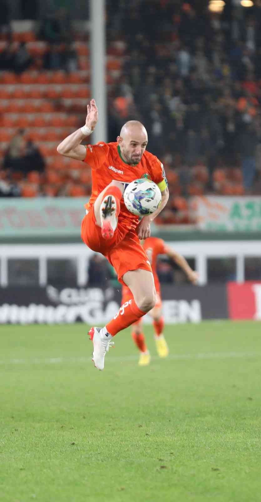 Spor Toto Süper Lig: Alanyaspor: 5 - Trabzonspor: 0 (maç Sonucu)