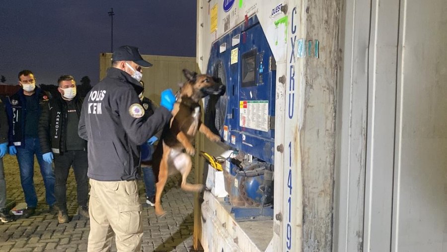 Mersin’de 5 Bin 878 Operasyonda, 1 Ton 25 Kilogram Uyuşturucu Ele Geçirildi