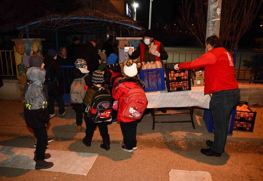 Tepebaşı’nın Beslenme Desteği 23 Okulda 9 Bin 90 Öğrenciye Ulaştı