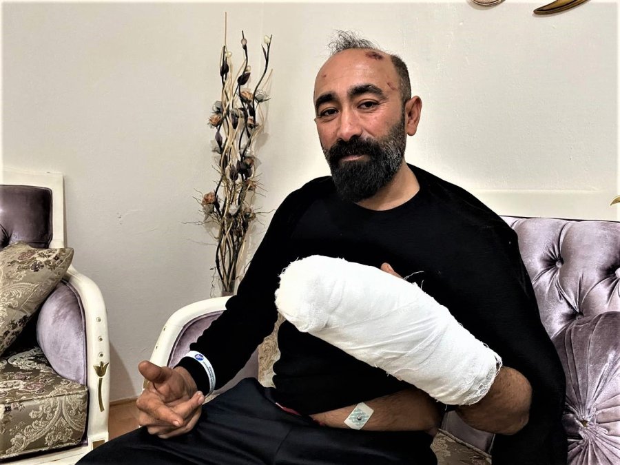 Müşterinin Kaldırım Taşı İle Dehşeti Yaşattığı Taksici: "kaç Defa Vurdu Sayamadım"