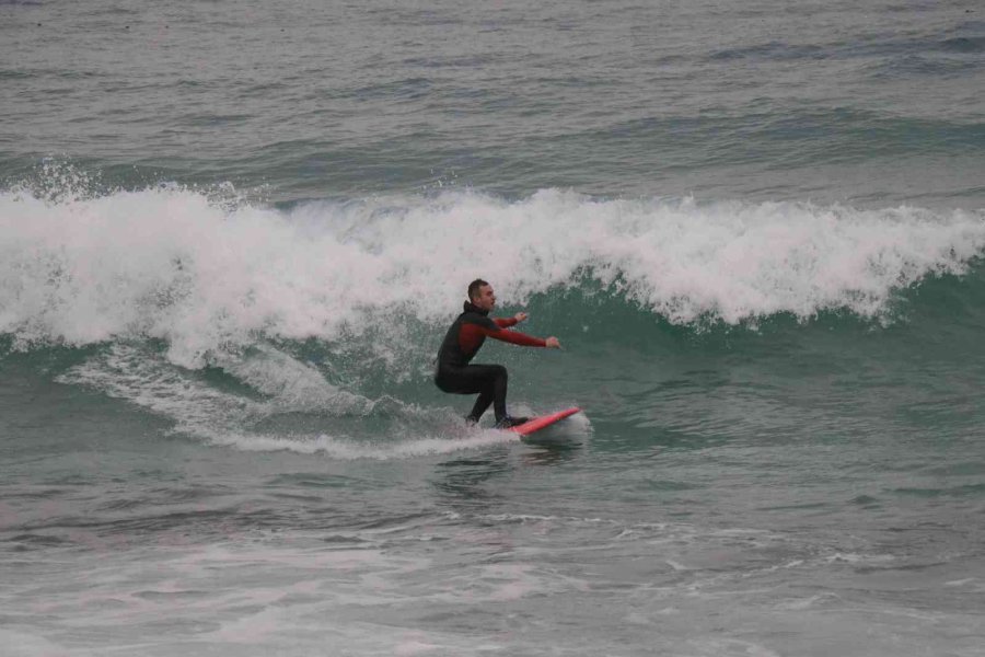 Dalgalar İstenilen Boyuta Ulaşmayınca Şampiyonanın Yeri Değişti