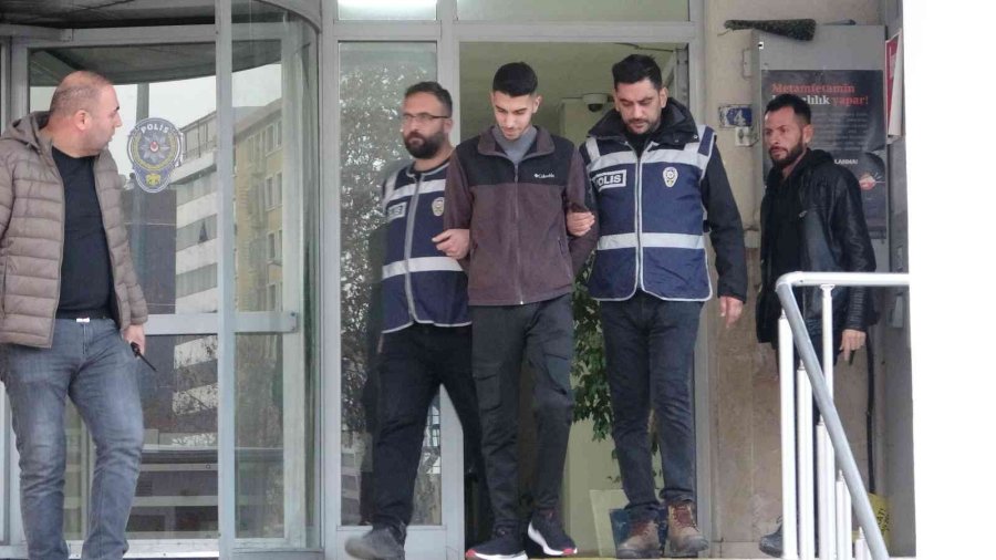 "kasten Öldürme" Suçundan Aranıyordu, Polisten Kaçamadı