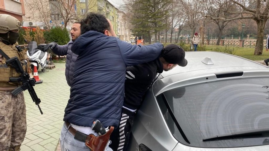 Uyuşturucu Satıcısı İçin Jandarma Ve Polisten Ortak Operasyon