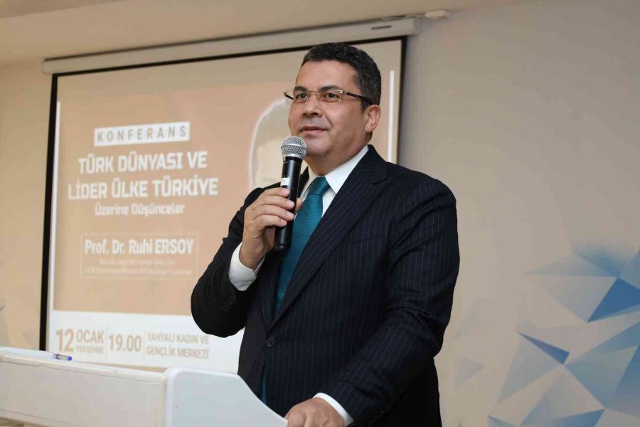 Prof. Dr. Ruhi Ersoy, Yahyalı’da Konferans Verdi