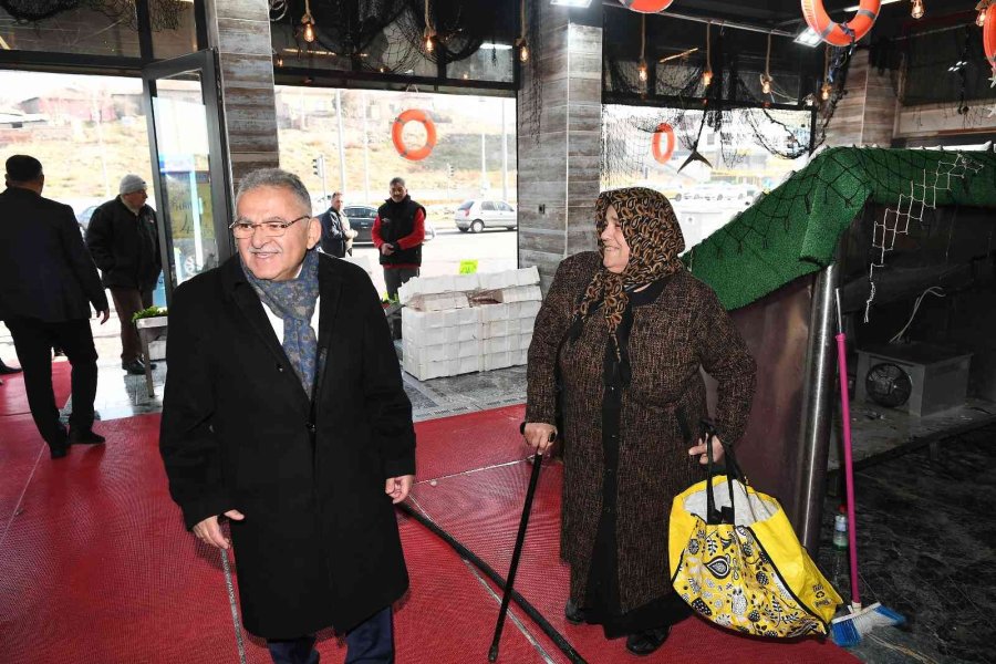 Başkan Büyükkılıç’tan Mithatpaşa Ve Yeşil Mahallede Esnaf Ziyareti