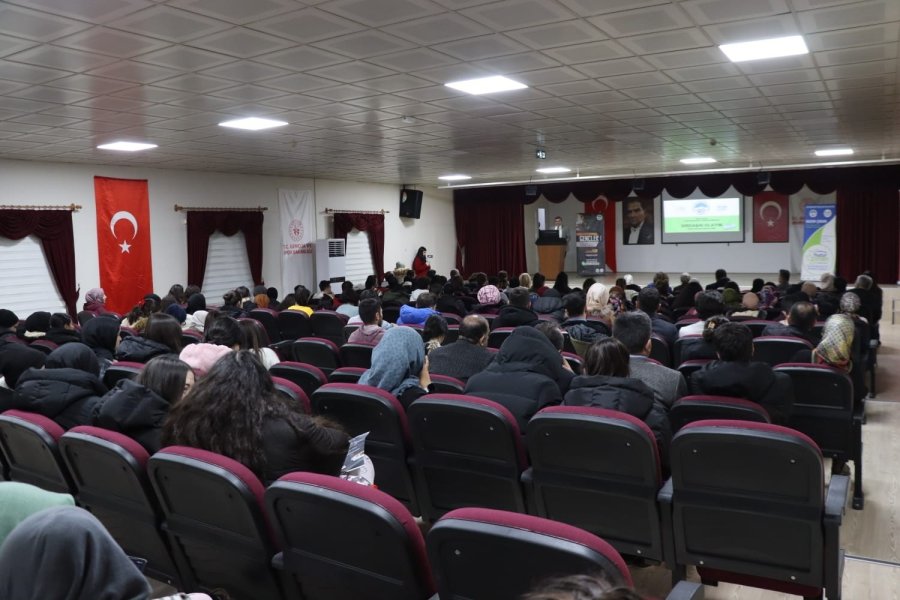 Büyükşehir ’sırdaşın Olayım’ Projesini Üniversite Gençliği İle Buluşturuyor