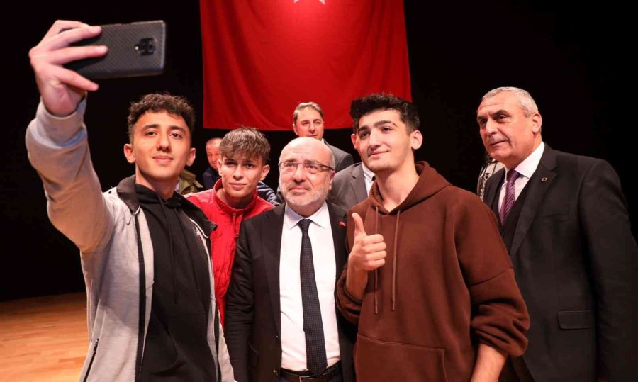 Kayü Rektörü Karamustafa, Lise Öğrencileriyle Söyleşi Etkinliğinde Buluştu