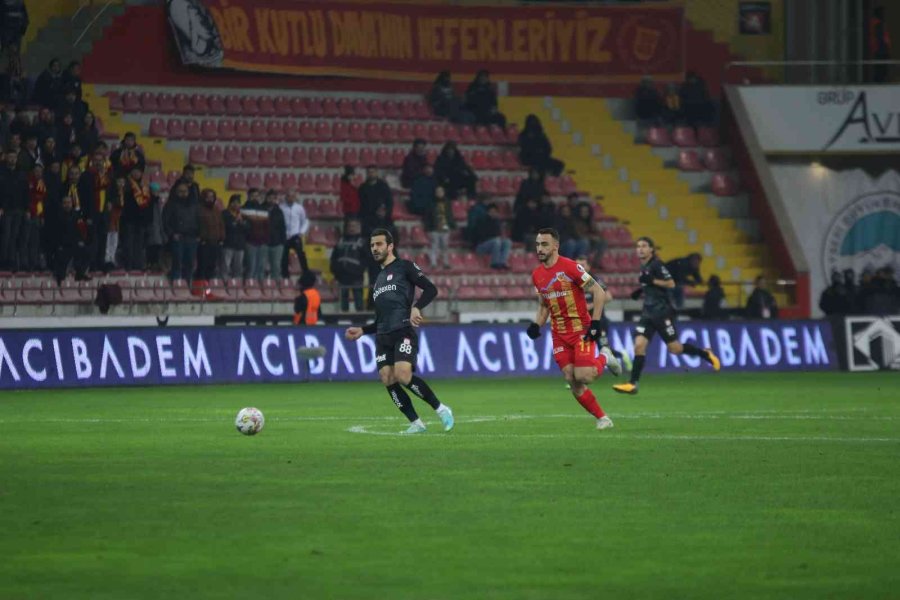 Spor Toto Süper Lig: Kayserispor: 1 - Sivasspor: 0 (maç Devam Ediyor)