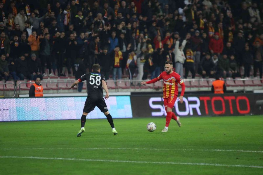 Spor Toto Süper Lig: Kayserispor: 1 - Sivasspor: 0 (maç Devam Ediyor)