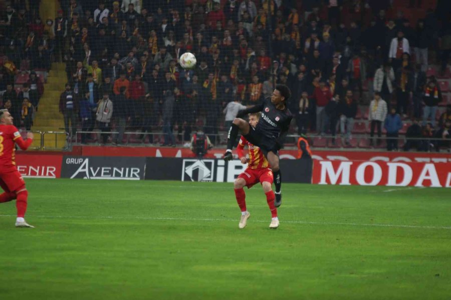 Spor Toto Süper Lig: Kayserispor: 1 - Sivasspor: 0 (maç Devam Ediyor)
