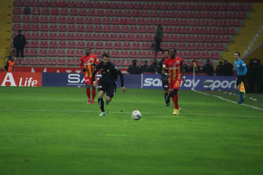 Spor Toto Süper Lig: Kayserispor: 1 - Sivasspor: 0 (maç Devam Ediyor)