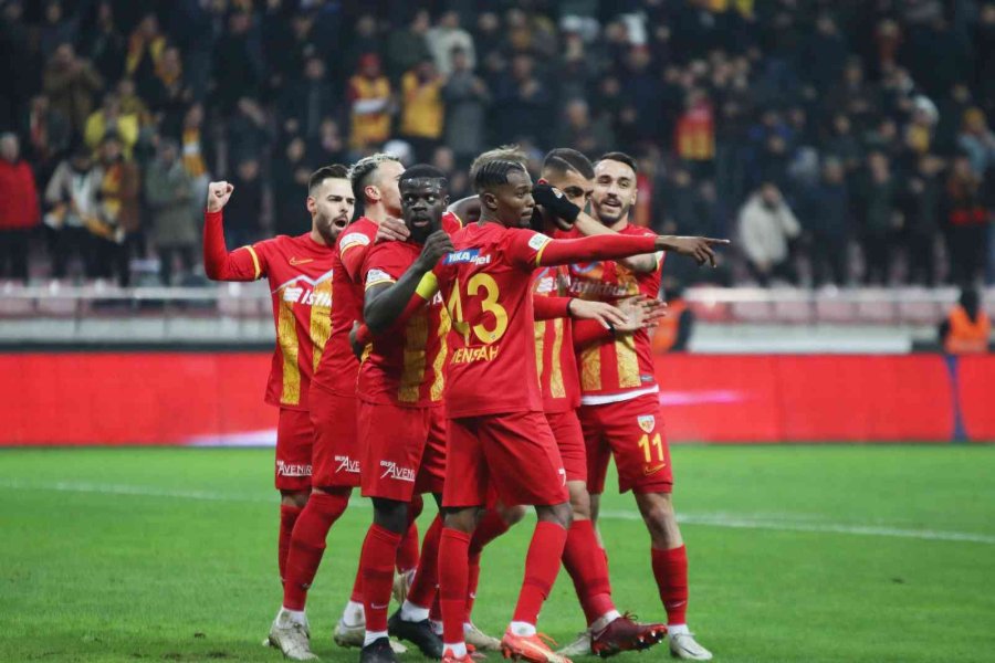 Spor Toto Süper Lig: Kayserispor: 3 - Sivasspor: 0 (ilk Yarı)