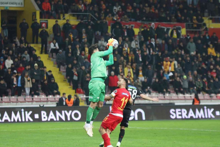 Spor Toto Süper Lig: Kayserispor: 3 - Sivasspor: 0 (ilk Yarı)