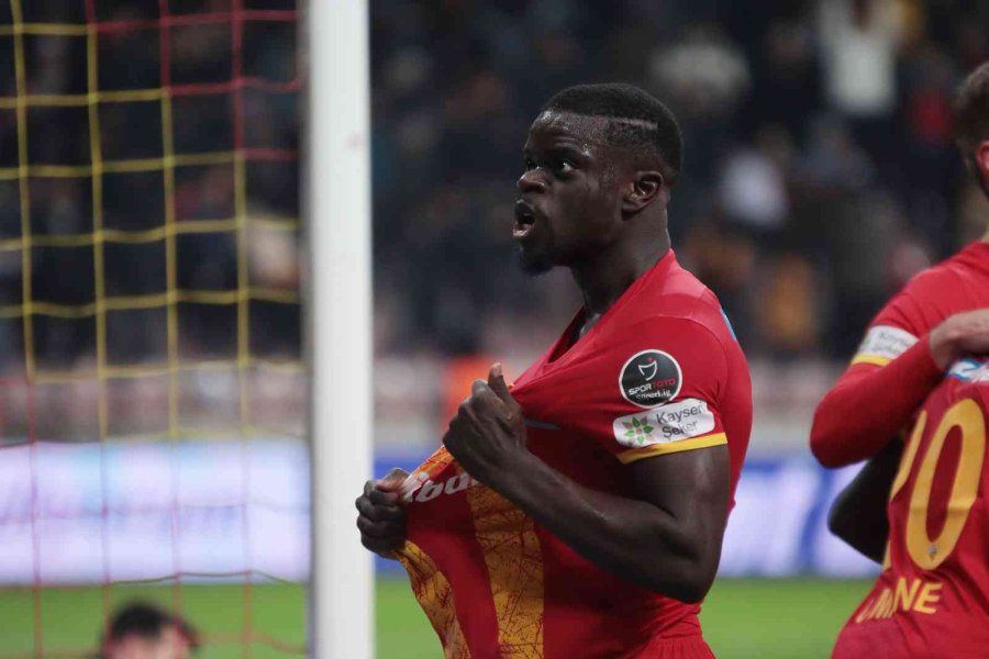 Spor Toto Süper Lig: Kayserispor: 3 - Sivasspor: 0 (ilk Yarı)