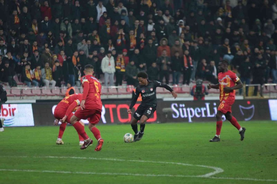 Spor Toto Süper Lig: Kayserispor: 4 - Sivasspor: 1 (maç Sonucu)