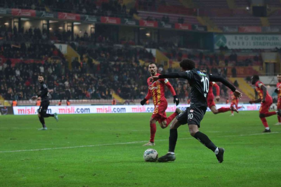 Spor Toto Süper Lig: Kayserispor: 4 - Sivasspor: 1 (maç Sonucu)