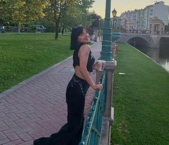 25 Yaşındaki Tuğçe, Gelinlik Örtülü Tabutunda Son Yolculuğuna Uğurlandı