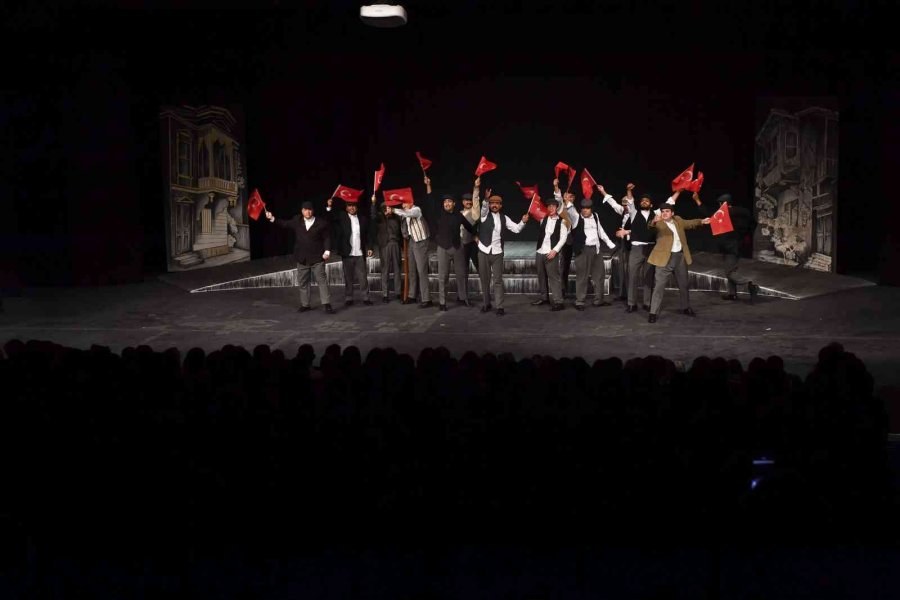 Mersin Şehir Tiyatrosunun Yeni Sanat Yönetmeni Hülya Savaş Oldu