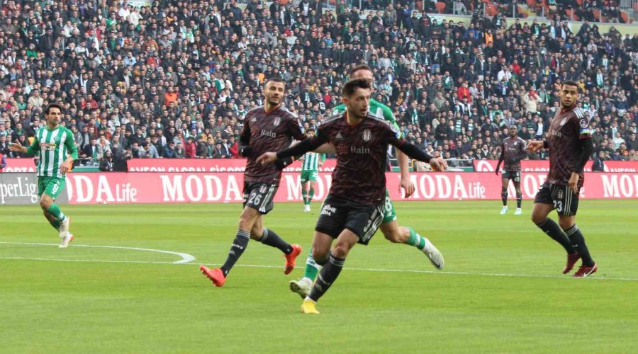 Spor Toto Süper Lig: Konyaspor: 1 - Beşiktaş: 0 (ilk Yarı)