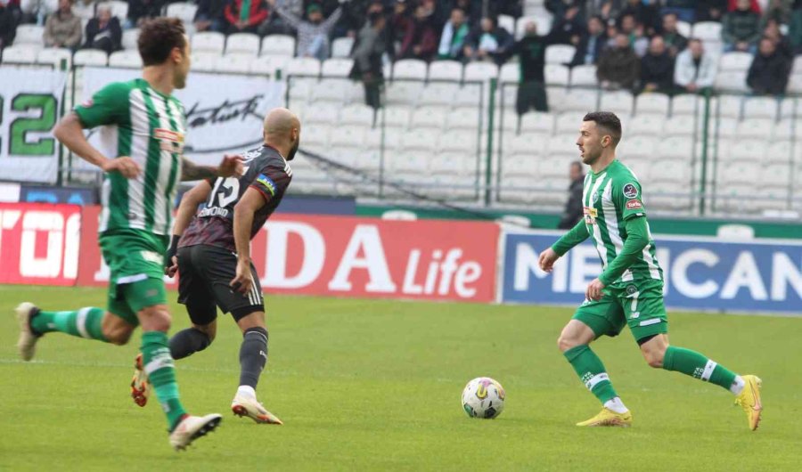 Spor Toto Süper Lig: Konyaspor: 1 - Beşiktaş: 0 (ilk Yarı)