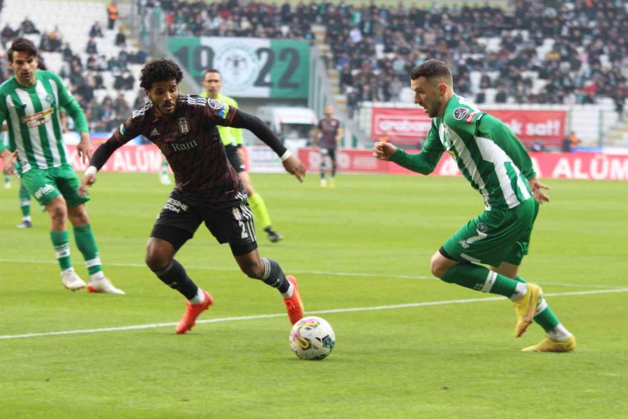 Spor Toto Süper Lig: Konyaspor: 1 - Beşiktaş: 0 (ilk Yarı)