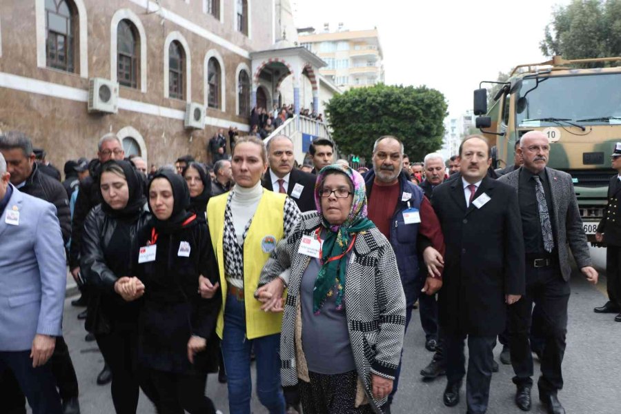 Mersinli Şehit Uzman Çavuş Son Yolculuğuna Uğurlandı
