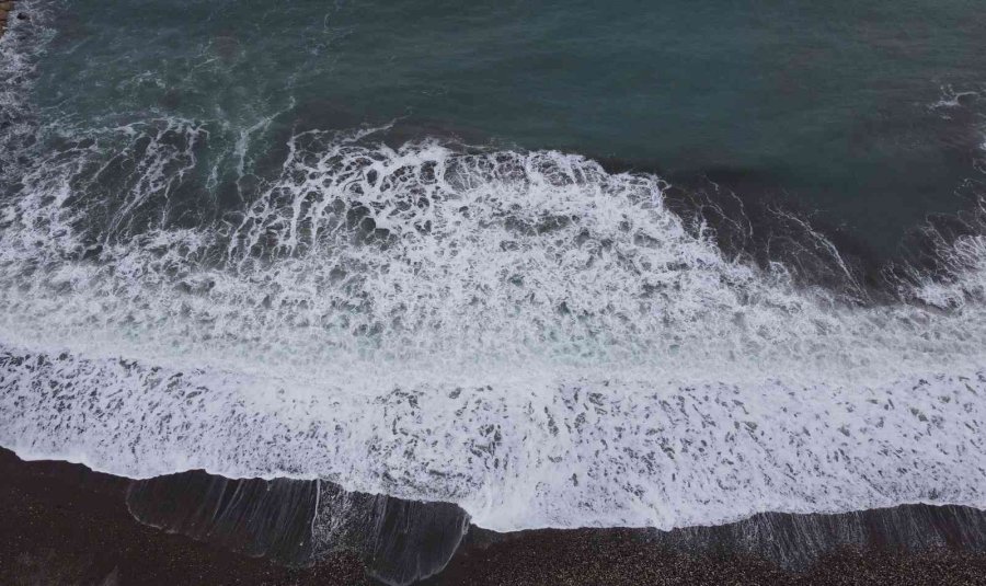 Akdeniz’de Ekmek Teknelerine Fırtına Molası