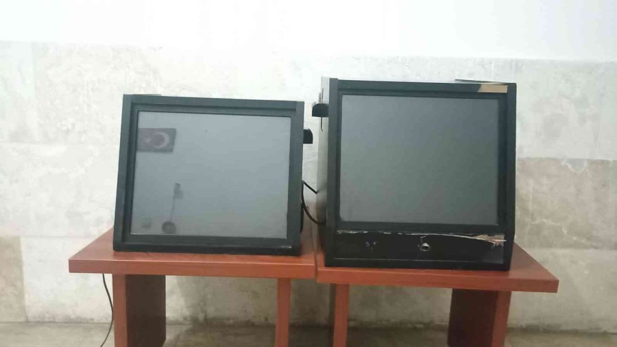 Antalya’da 7 Bin 760 Kişinin Sorgusu Yapılıp, Aranan 11 Şahıs Yakalandı