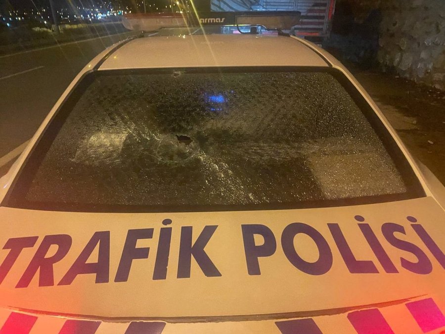 Antalya’da Polis Otosuna Kurşun Yağdıran 4 Saldırgan Tutuklandı
