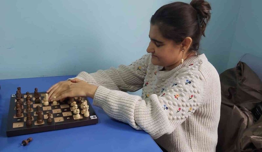 Karaman’da Görme Engelliler İçin Satranç Eğitimi