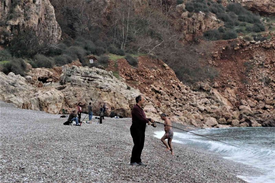 Antalya’da Bahar Ve Kış Birarada