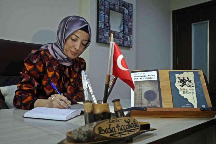 28 Şubat’ta Başörtüsüz Sıralardan, Başörtülü Akademisyenliğe