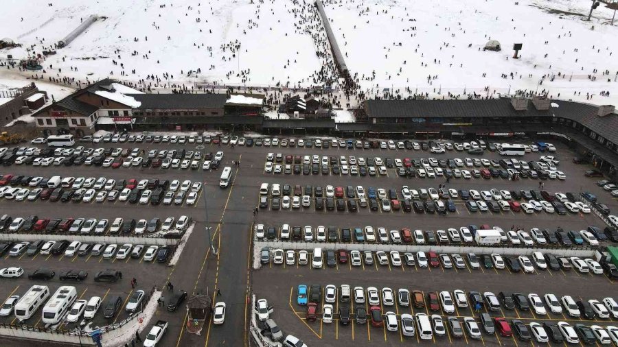 Erciyes’e Turist Akını