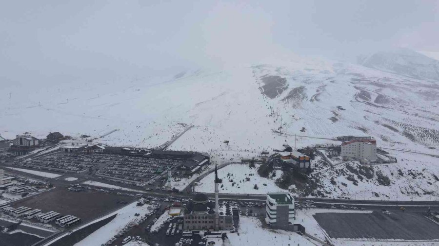 Erciyes’e Turist Akını