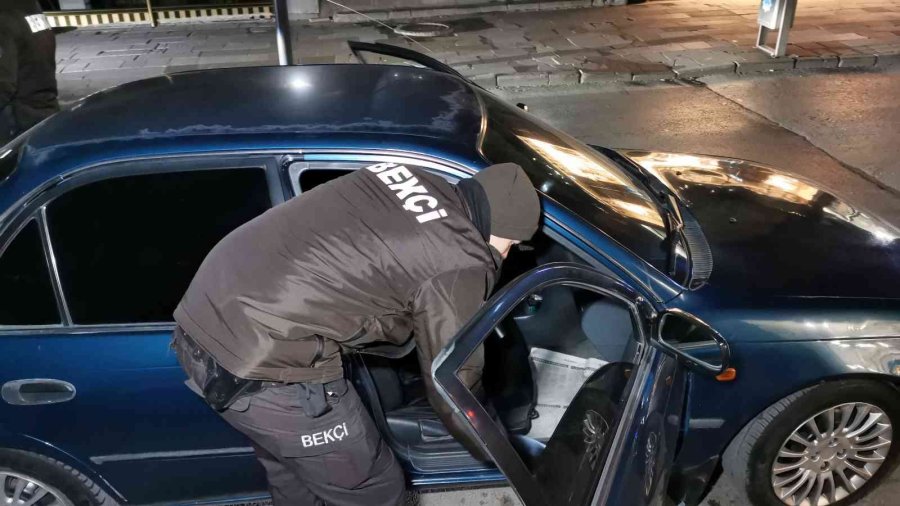 Uyuşturucuyla Yakalandı, “içicilikten Denetimim Var” Dedi