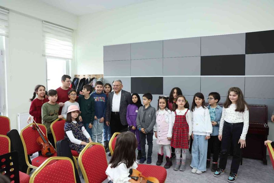 Büyükkılıç, Kaymek Akademide İncelemelerde Bulundu