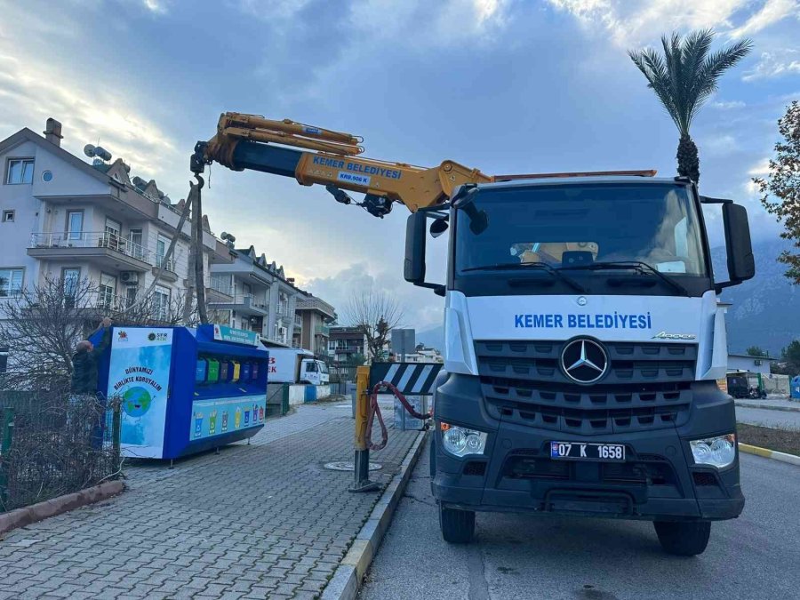 Kemer’de 3 Mahalleye ‘mobil Atık Getirme Merkezi’ Yerleştirildi