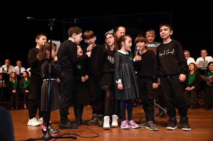 Manavgat’ta Sanat Müziği Rüzgarı Esti