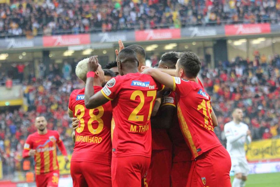 Kayserispor İlk Yarıda 26 Puan Topladı