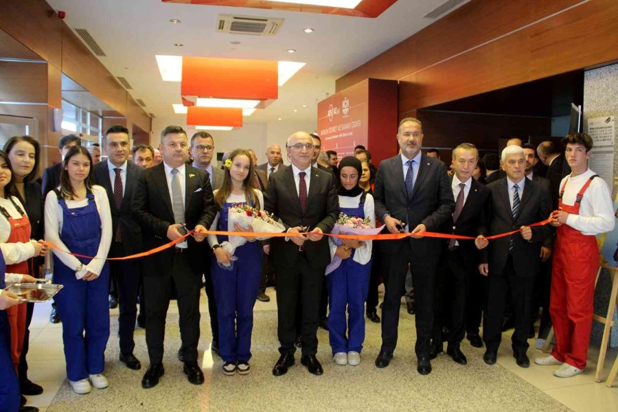 Türkiye’nin İlk Tarım Eğitim Merkezi Antalya’ya Açılacak