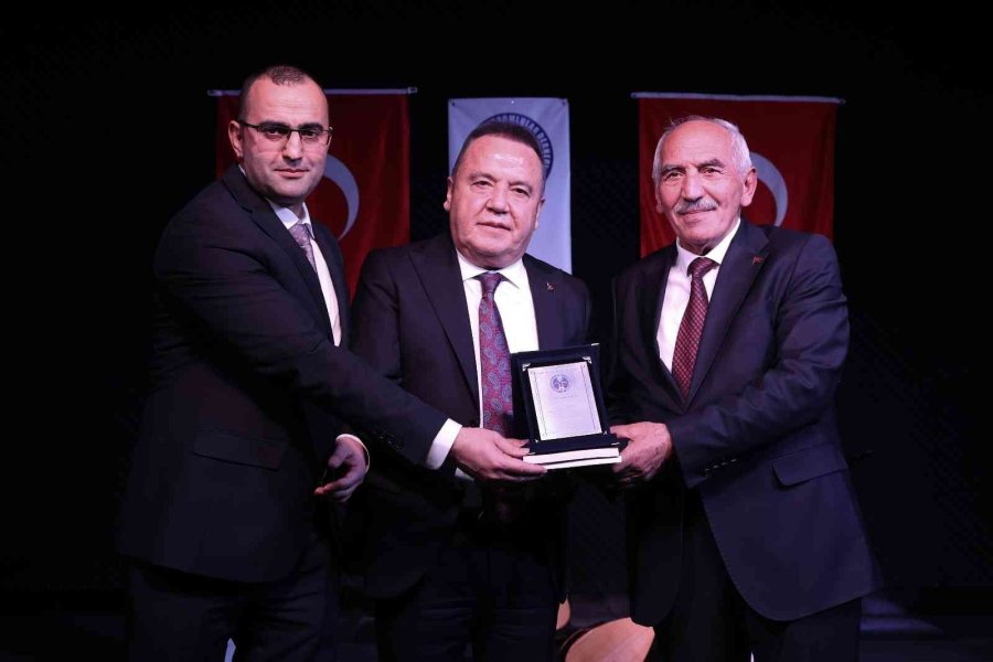 Başkan Muhittin Böcek Dadaşlar İle Buluştu