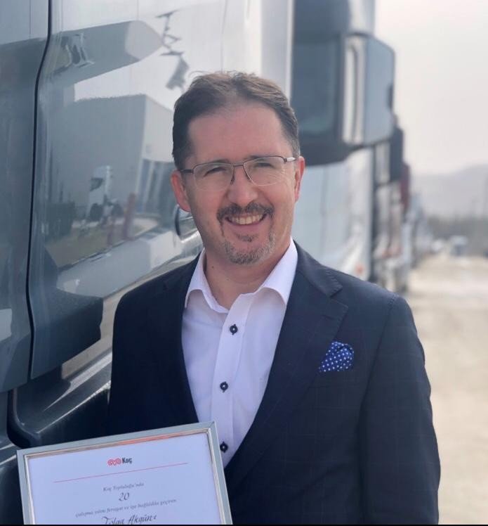 Köprünün Beton Ayağına Çarpan Otomobilin Sürücüsü Hayatını Kaybetti