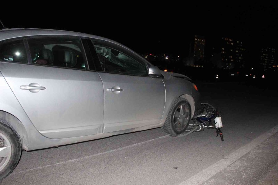 Otomobilin Çarptığı Bisikletli Çocuk Hayatını Kaybetti