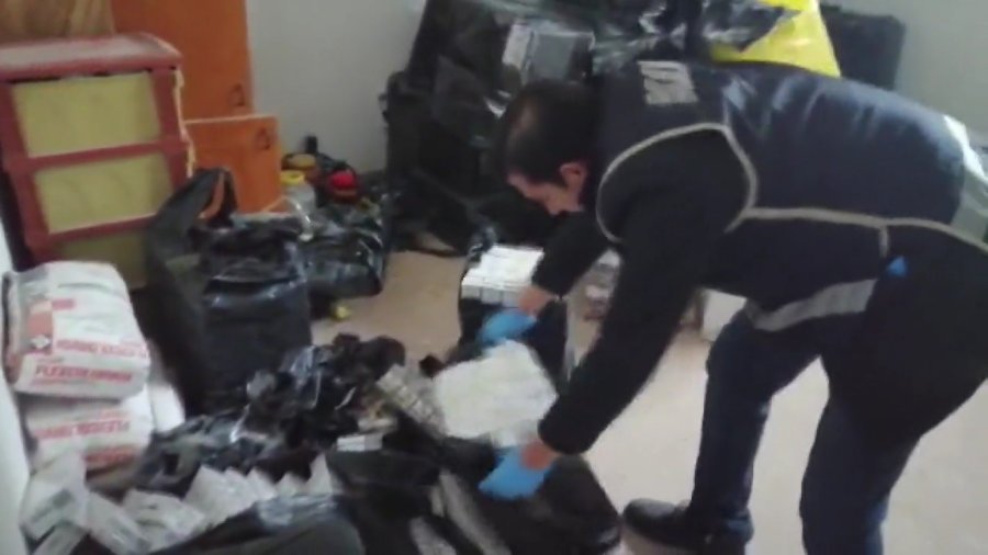 Konya’da Yüz Binlerce Lira Değerinde Kaçak Sigara Ele Geçirildi