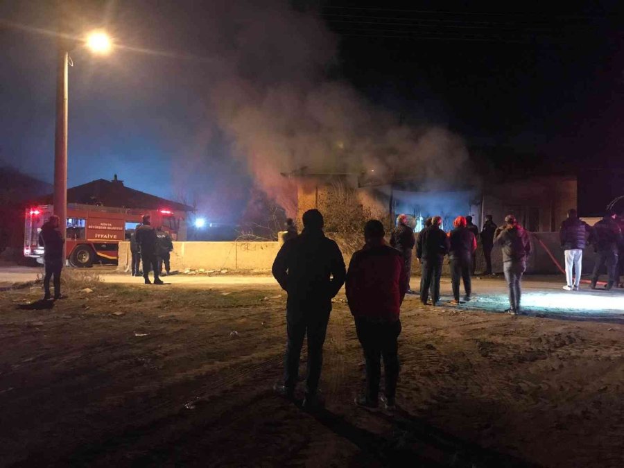 Konya’da Müstakil Ev Alev Alev Yandı