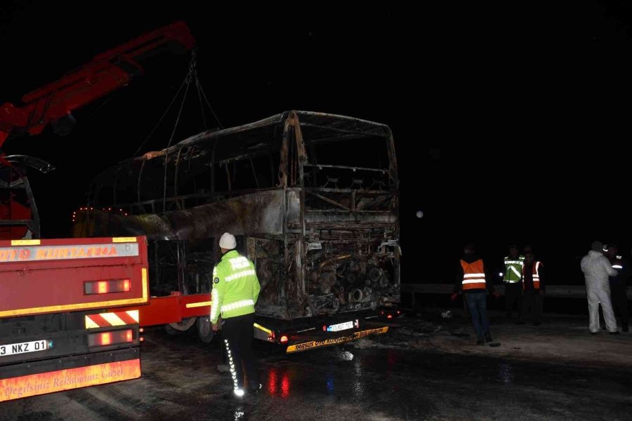 Mersin’deki Otobüs Kazası: 2’si Şehit 3 Ölü, 33 Yaralı